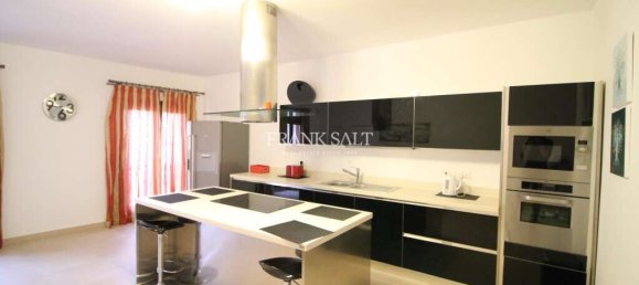 Квартира с 2 спальнями в Сент-Джулианс, Мальта № 6748 6