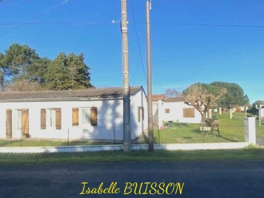 Casa de 4 dormitorios en Berson, France No. 198059