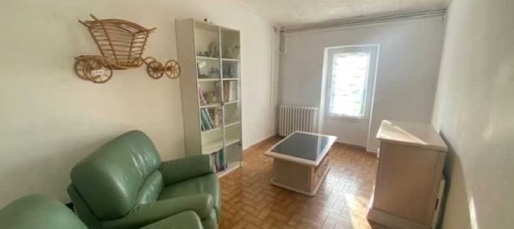 Casa de 4 dormitorios en Berson, France No. 198059 5