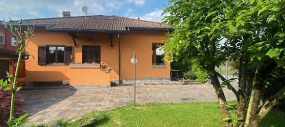 2 Schlafzimmer Villa in Fino Mornasco, Italy, Nr. 273285 6