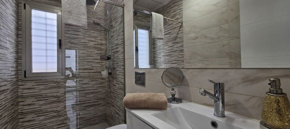 3 bedrooms Villa in Alicante, Spain No. 177090 16