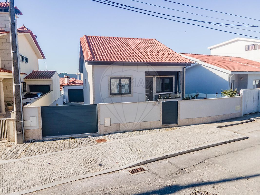 2 bedrooms House in Vila do Conde, Portugal No. 19214