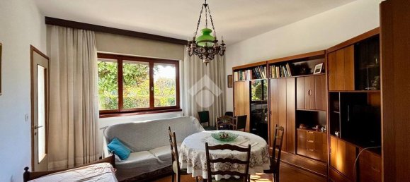 8 rooms House in Conegliano, Italy No. 33715 7