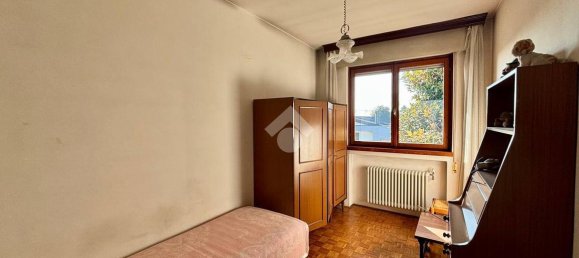 8 rooms House in Conegliano, Italy No. 33715 24