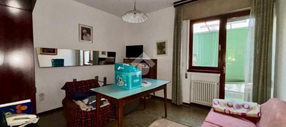 8 rooms House in Conegliano, Italy No. 33715 11