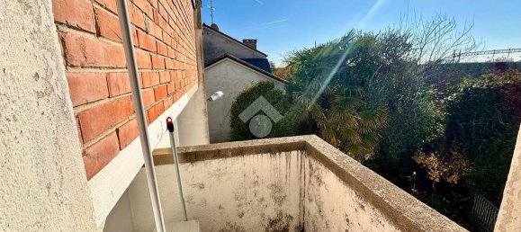 8 rooms House in Conegliano, Italy No. 33715 28