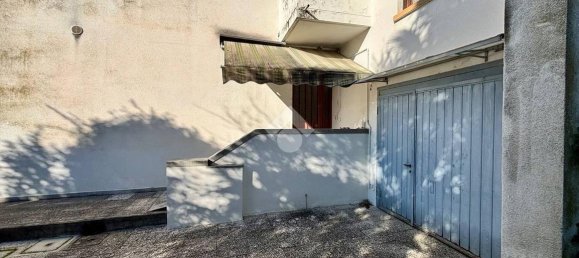 8 rooms House in Conegliano, Italy No. 33715 34