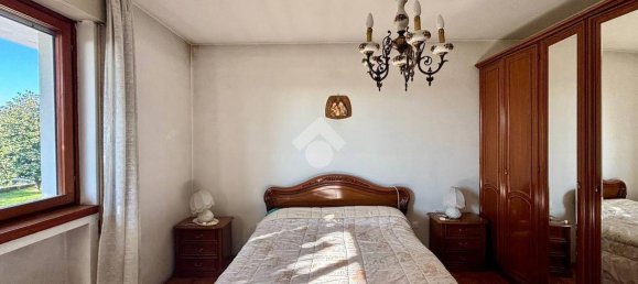 8 rooms House in Conegliano, Italy No. 33715 19
