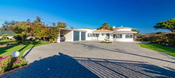 3 bedrooms House in Almancil, Portugal No. 102403 4