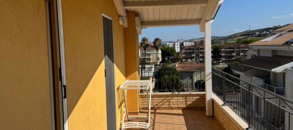 3 rooms Penthouse in Tortoreto, Italy No. 269942 2