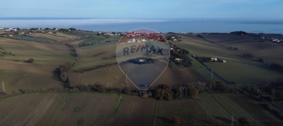 4 rooms House in Montemarciano, Italy No. 3130 15