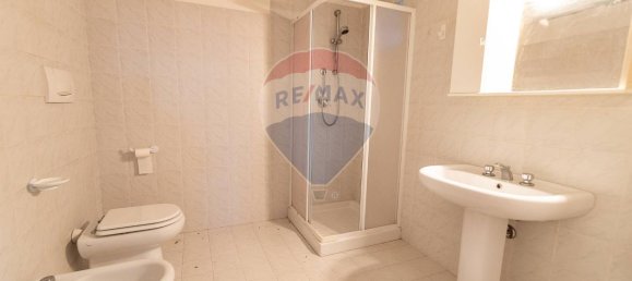 4 rooms House in Montemarciano, Italy No. 3130 9