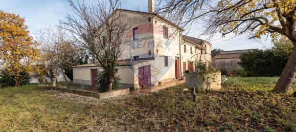 4 rooms House in Montemarciano, Italy No. 3130 2