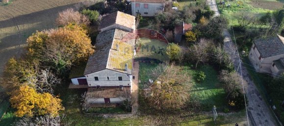 4 rooms House in Montemarciano, Italy No. 3130 18