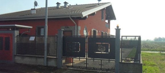 3-salle Maison à Ticengo, Italy No. 115665 2