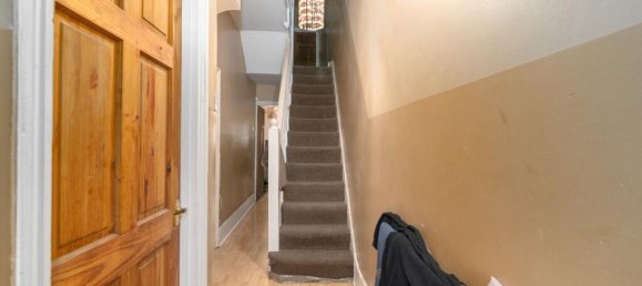 4 bedrooms House in London, United Kingdom No. 2857 11