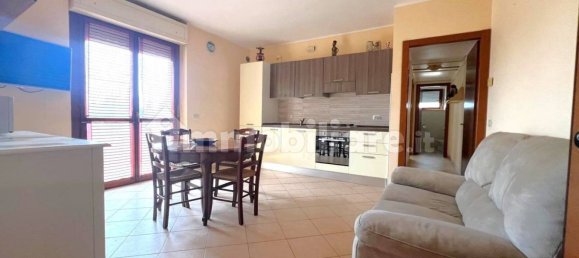 2 Schlafzimmer Wohnung in Latina, Italy, Nr. 285383 3