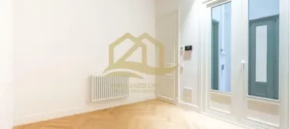 Apartamento de 2 dormitorios en Ciudad Vieja, Spain No. 34008 17