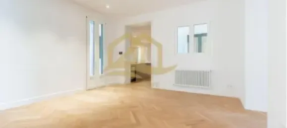 Apartamento de 2 dormitorios en Ciudad Vieja, Spain No. 34008 21