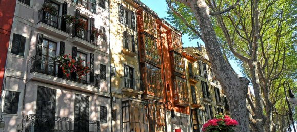 727m² Building in Solingen, Germany No. 41326 2