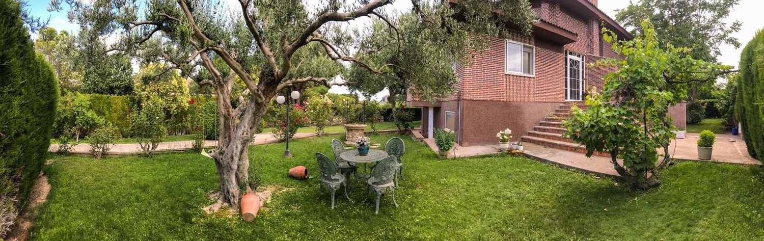 8 bedrooms House in Zaragoza, Spain No. 219253