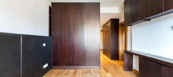 3 Schlafzimmer Wohnung in Porto, Portugal, Nr. 97388 14