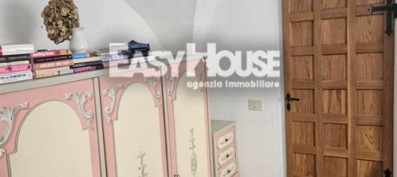 3 Schlafzimmer Wohnung in Florence, Italy, Nr. 281565 16