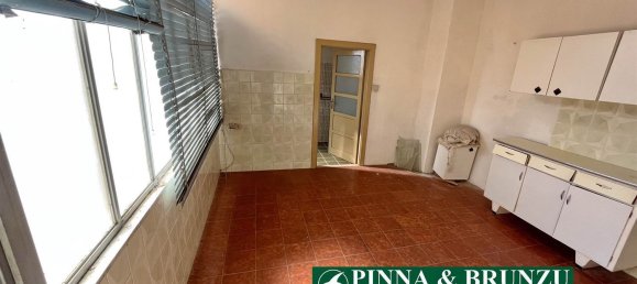 8 bedrooms House in Santa Giusta, Italy No. 353721 9