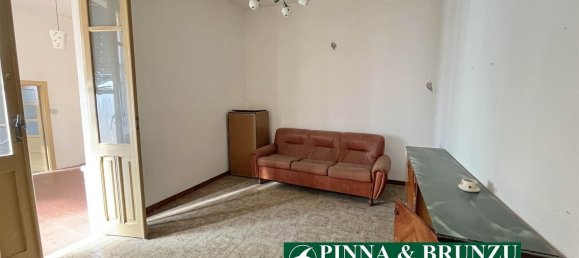 8 bedrooms House in Santa Giusta, Italy No. 353721 8