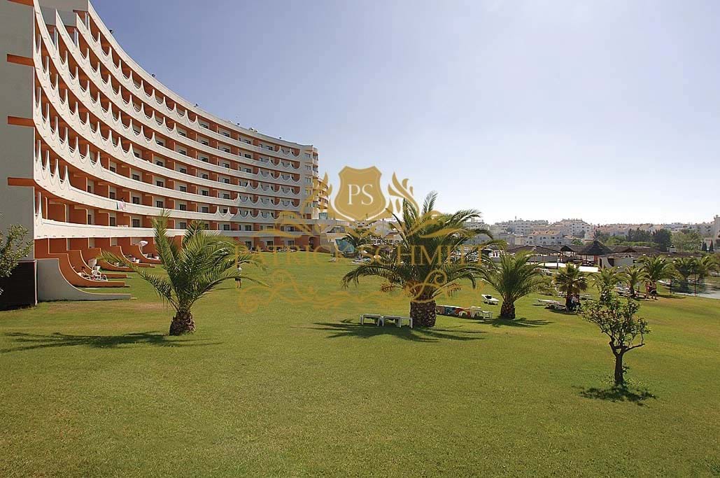 1 bedroom Apartment in Albufeira, Portugal No. 10009