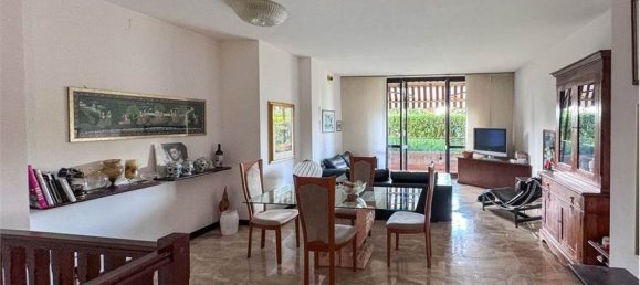 2 bedrooms Apartment in Varese, Italy No. 209976 5