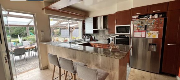 6 bedrooms House in Crepy-en-Valois, France No. 97355 3