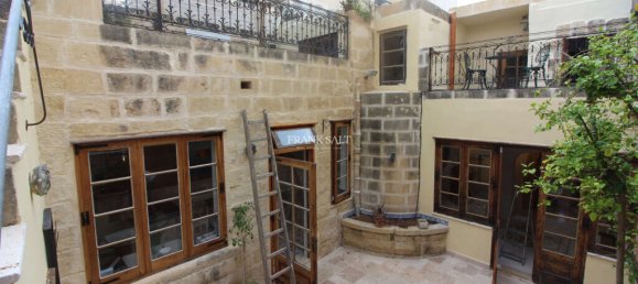 2 bedrooms House in Naxxar, Malta No. 8255 3