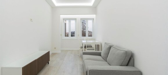 3 bedrooms Apartment in Porto, Portugal No. 53432 5