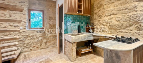 4 bedrooms House in Uzes, France No. 309066 10