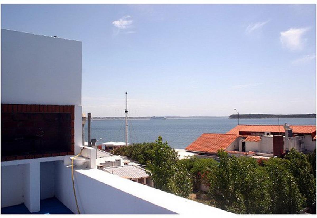 4 bedrooms House in Maldonado, Uruguay No. 4690