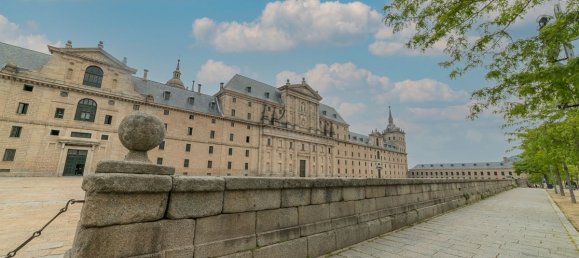 3 غرف نوم منزل ذو طابقين في San Lorenzo de El Escorial, Spain رقم 141110 26