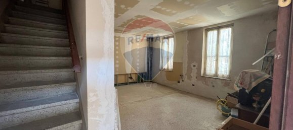 3-salle Maison à Bevagna, Italy No. 6552 8