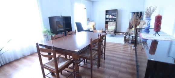 4 Schlafzimmer Haus in Saint-Jean-de-la-Ruelle, France, Nr. 53244 4