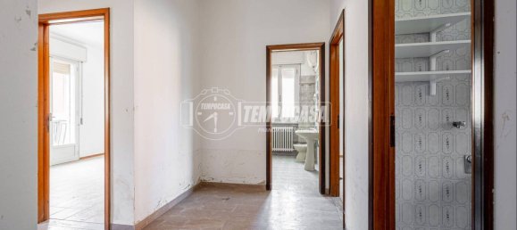3 bedrooms Apartment in Faenza, Italy No. 374273 11