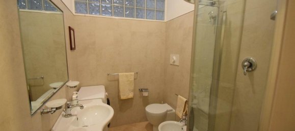 Apartamento de 4 habitaciónes en Piacenza, Italy No. 26714 20