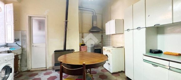 Apartamento de 2 dormitorios en Carrara, Italy No. 277188 23