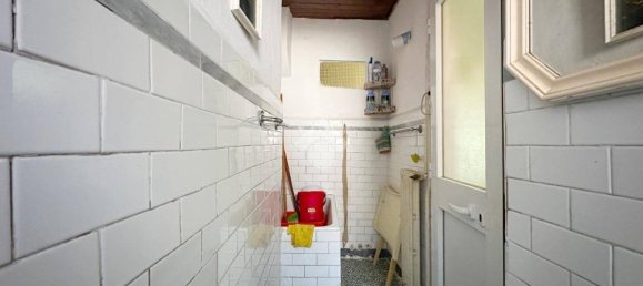 Apartamento de 2 dormitorios en Carrara, Italy No. 277188 25