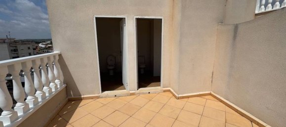 Apartamento de 2 dormitorios en Alicante, Spain No. 180262 15