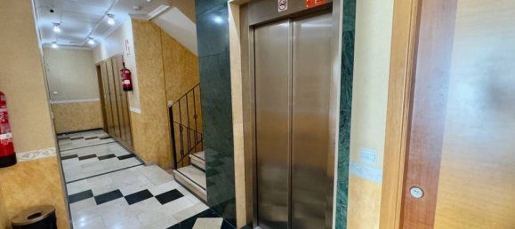 Apartamento de 2 dormitorios en Alicante, Spain No. 180262 20