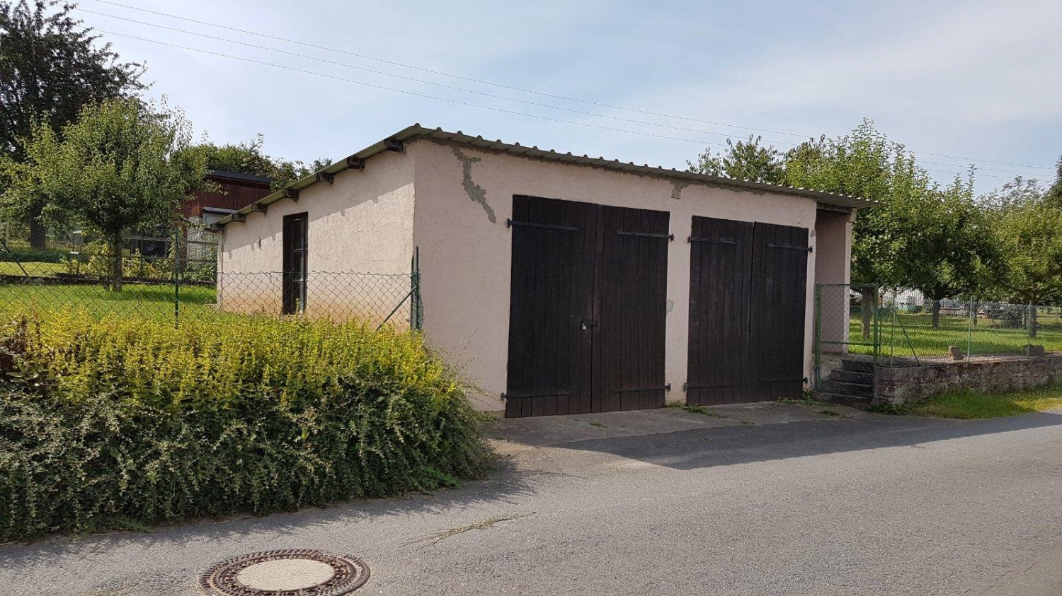 Парковка в Мильтенберг, Германия № 243818