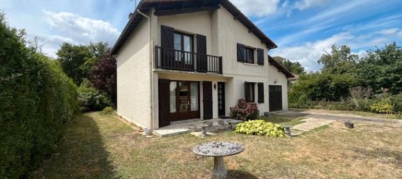 3 bedrooms House in Vienne, France No. 315220 4