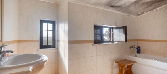 4 bedrooms House in Seixal, Portugal No. 275988 19