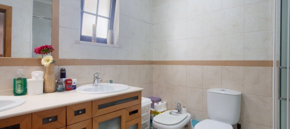 4 bedrooms House in Seixal, Portugal No. 275988 14