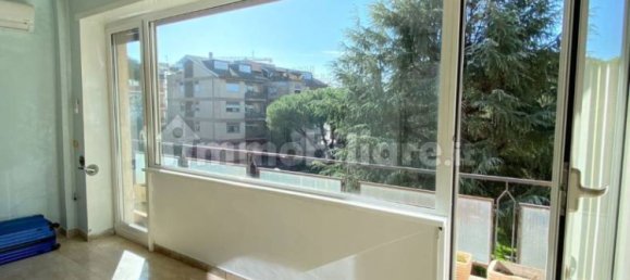 Квартира с 3 спальнями в Рим, Италия № 73547 7